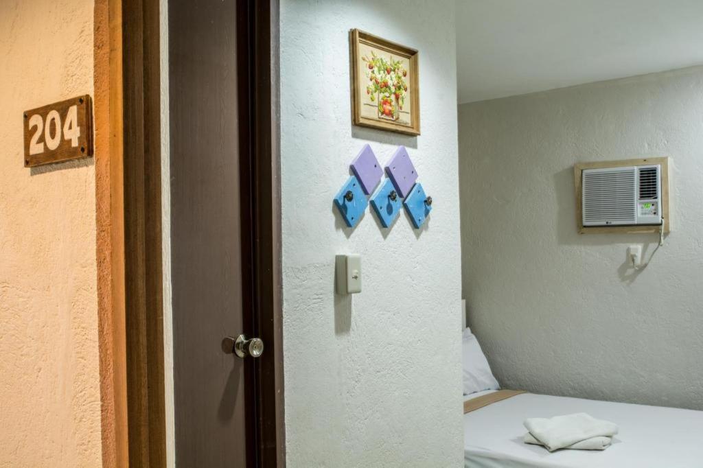 Hotel Avenija Olongapo Dış mekan fotoğraf